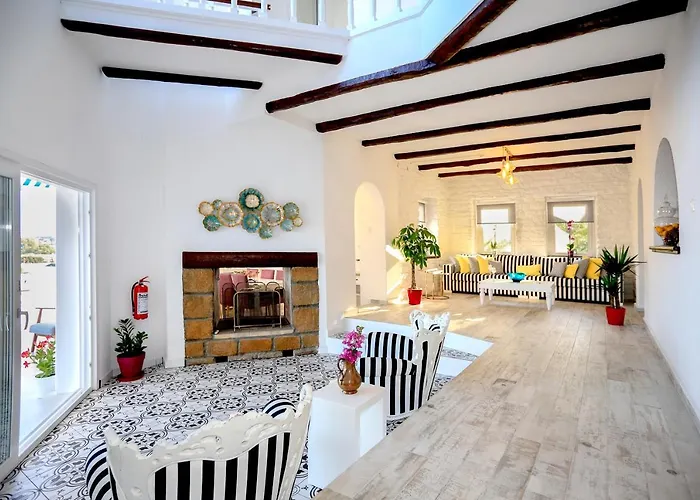 Flag +12 بودروم